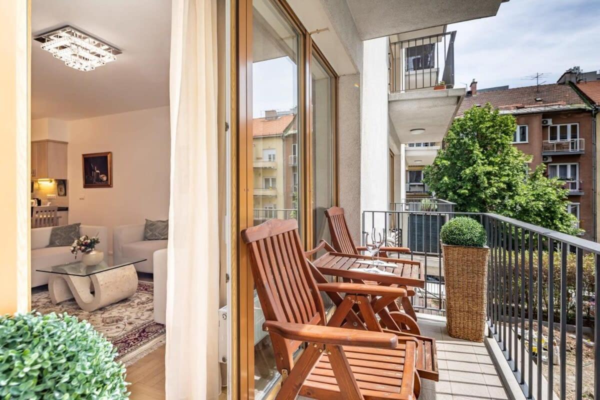 Homey Apartment With Ac And Balcony 부다페스트 외부 사진