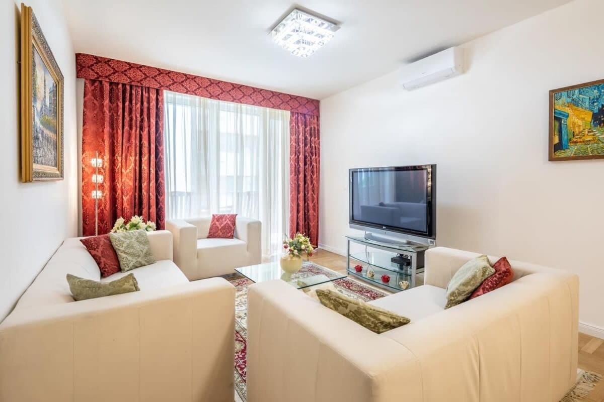 Homey Apartment With Ac And Balcony 부다페스트 외부 사진